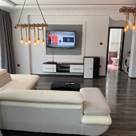 Luxury Apartment Satu Mare Bagian luar foto